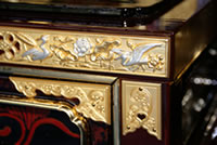 お仏壇の扉の修理